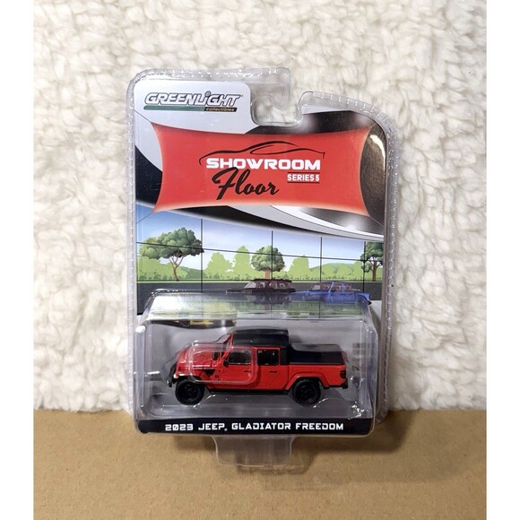 Greenlight 2023 Jeep Gladiator Freedom Showroom Floor Series 5 - Picture 2 of 3